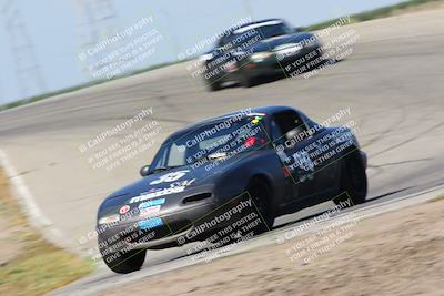 media/Apr-30-2022-CalClub SCCA (Sat) [[98b58ad398]]/Group 5/Race (Outside Grapevine)/